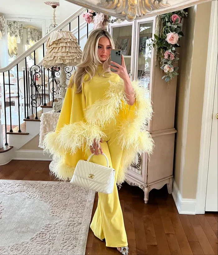 Maßgeschneiderte einfache One-Shoulder-Kleider0 Anzug gelbe Hose Feder elegant für Frauen Party