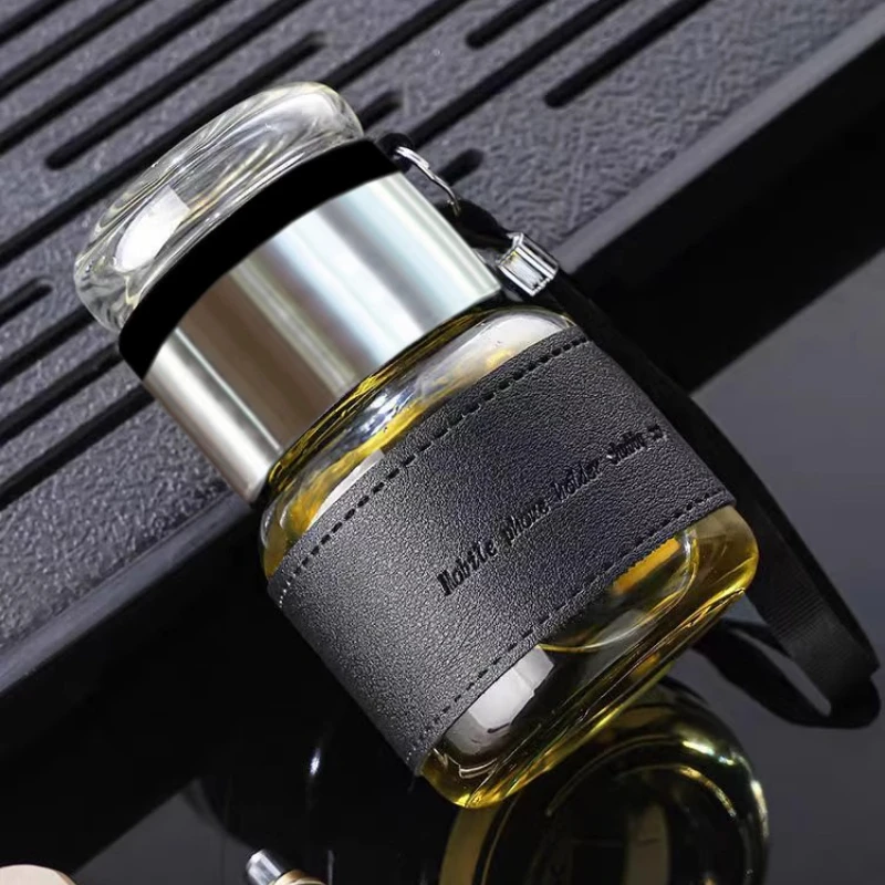 Ins hochwertige Pier Pier Glas transparente Teetasse tragbare Auto Wasser Tasse Hand Tasse Anti-Verbrühungen Tee Trennung Tasse Image