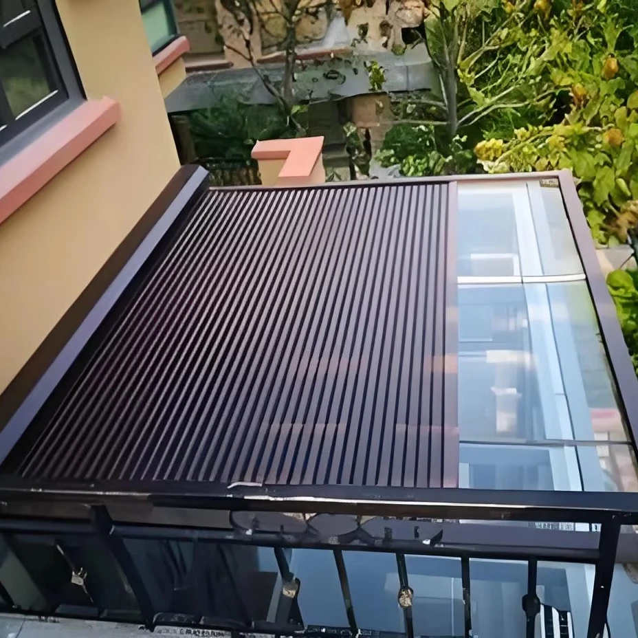 Modernes Design, einziehbare Markise für den Außenbereich, Aluminiumjalousien, winddichte Rollen, Dach, elektrische Terrasse, Deckenjalousien, Ex Image