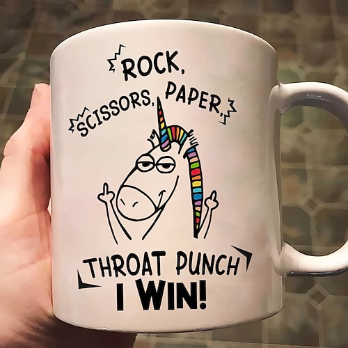Witzige Geschenktasse „Schere, Stein, Papier" – Kehlkopfschlag – Ich gewinne! Urkomische Kaffeetasse für Kollegen, Scherzartikel, einzigartige, lustige Tasse fürs Büro oder Zuhause. Image