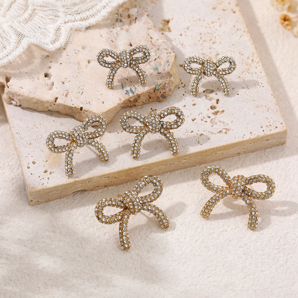 Minimalistische große mittel-kleine Schleife Ohrringe Zirkon für Frauen Mädchen neue trendige vergoldete Schleife Ohrstecker Piercing Schmuck Geschenk Image