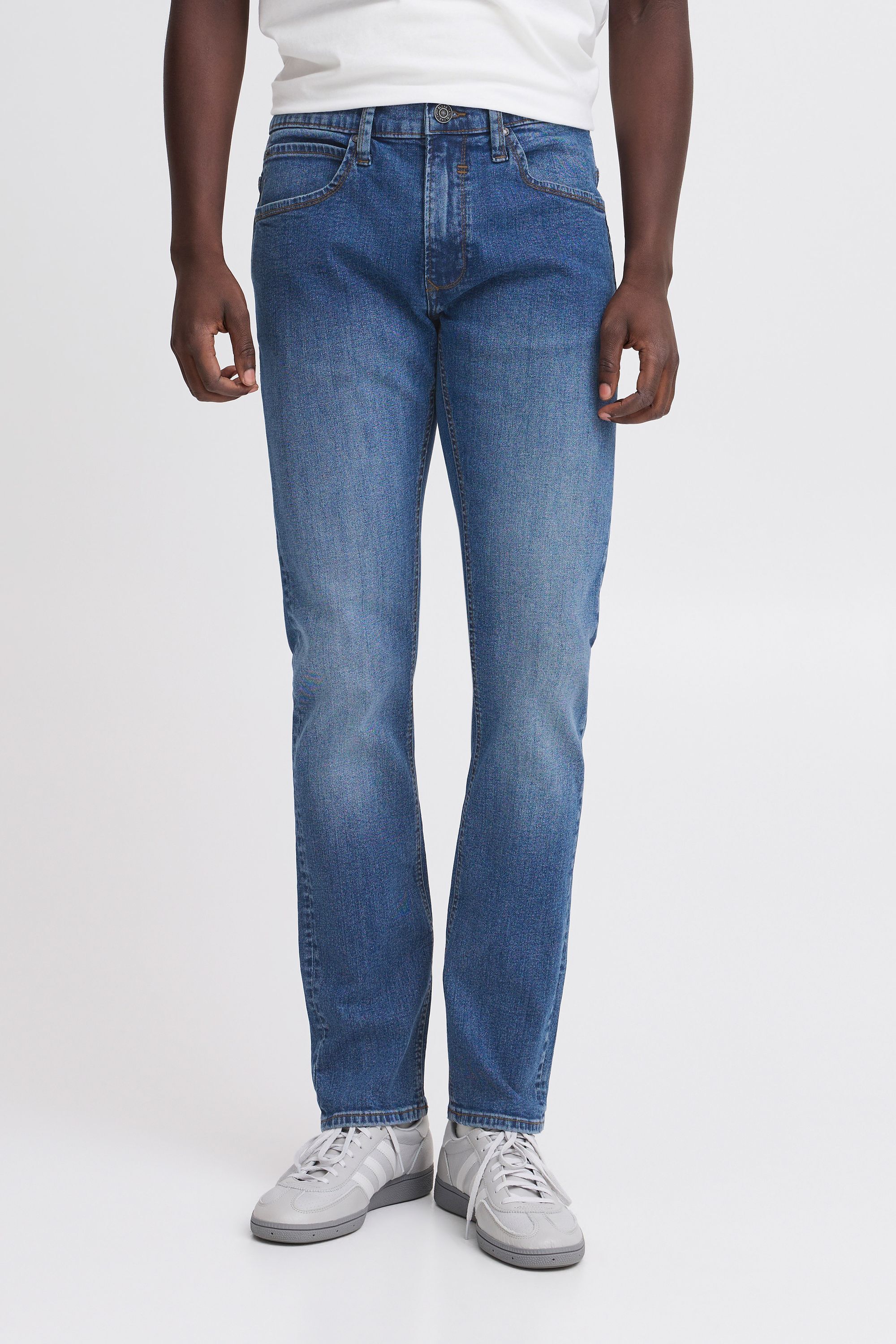 5-Pocket-Jeans BLEND "BHTwister", Herren, Gr. 31, EURO-Größen, middle blau, 32, Jeans, 98% Baumwolle, 2% Elasthan, unifarben, slim fit normal, Jeans 5-Pocket-Jeans, Klassische Slim-Fit-Jeans im 5-Pocket-Stil