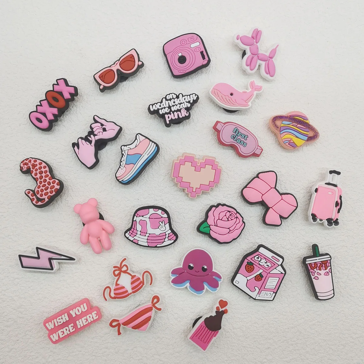 25PCS Rosa Serie PVC Schuh Charms DIY Zubehör Lustige Muster Schuh Schnallen Dekorationen Multifunktionale Schuh Clips Dekor