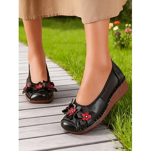 Rote Damen-Ballerinas aus echtem Leder mit Blumenmuster – handgefertigte, bequeme Keilsandaletten im Retro-Stil mit 3D-Blumenmuster für Büro und Freizeit Image