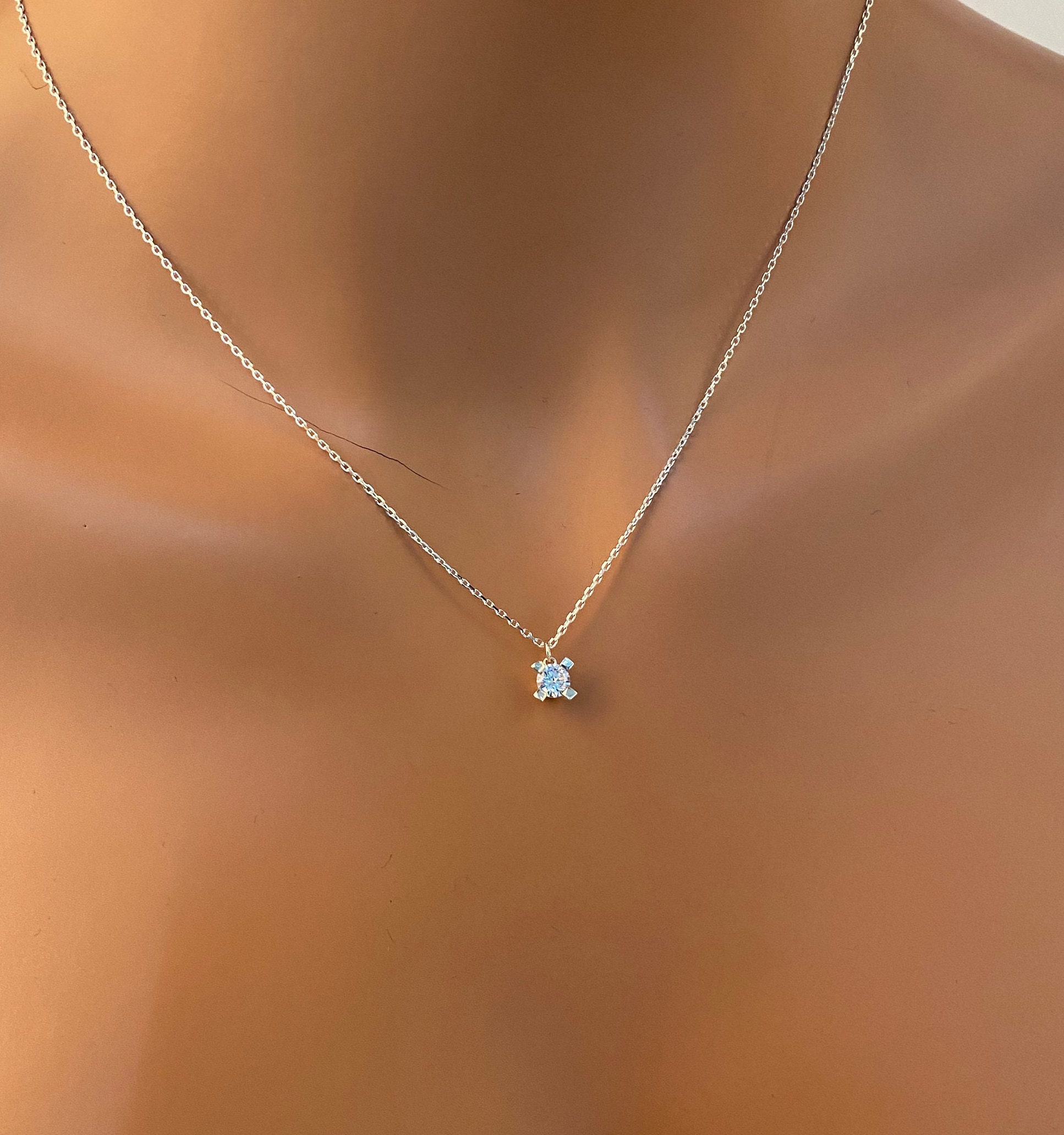 Collana Extra Tiny CZ in Argento Sterling, Argento o Oro, Collana Pendente CZ taglio diamante, Regalo perfetto per lei, Collana di pietra
