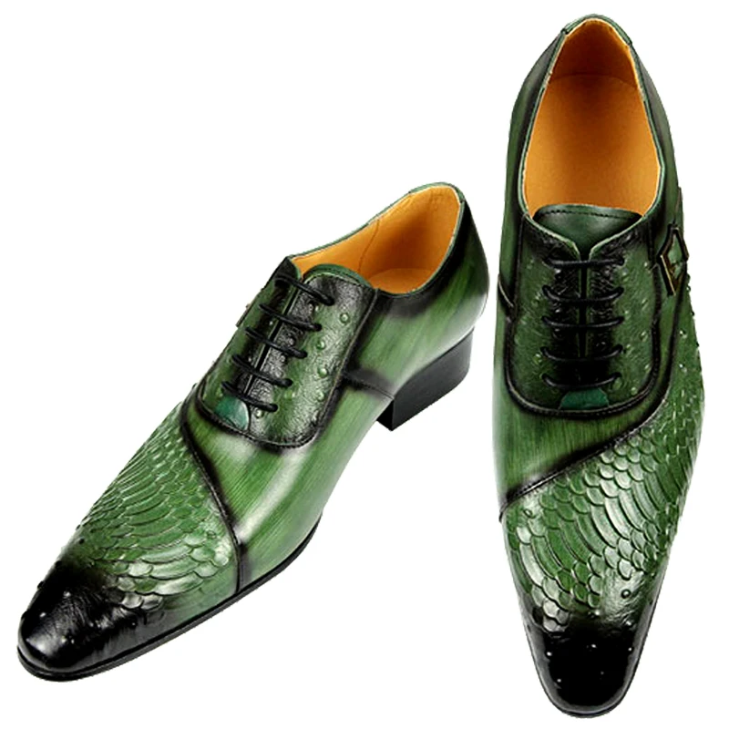 Luxus Männer Oxford Schuhe Britischen Geschnitzte Mode Kleid Leder Schuhe Spitze Schuhe Trendy Lace-up Grün Schwarz Formale Schuhe männer