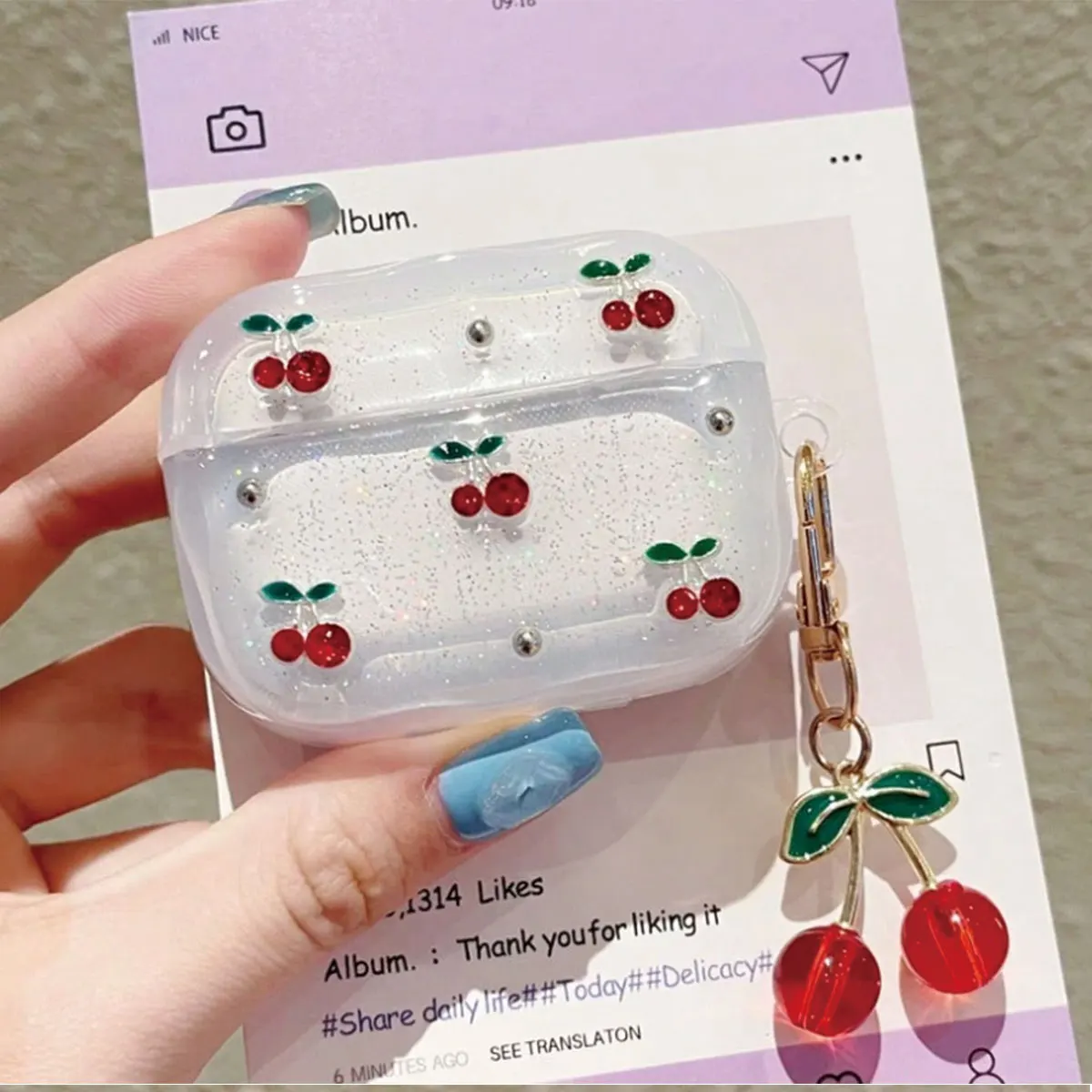 Niedliche Kirsch-Kopfhörerbox, ein kleines Geschenk für Paare, geeignet für Apple AirPods 4, AirPods 1, 2, 3, Pro, Pro 2, Pro 3 Image