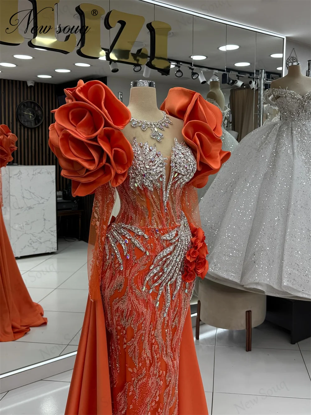 Elegante orangefarbene Abendkleider mit Perlenstickerei, arabische Rüschen, Schulter-Cocktailkleid, Abschlussball-Party-Kleider, maßgeschneidert, Robes De Soirée 2026 Image