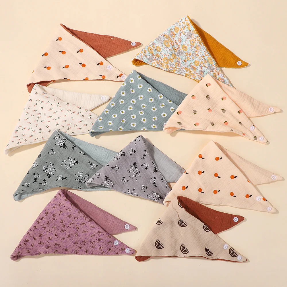 10 stücke zufällige farbe Baby Lätzchen Infant Spucktücher Neugeborenen Zeug Fütterung Sabbern Bandana Speichel Cartoon Weiche Lätzchen Sicherheit Schutz Image