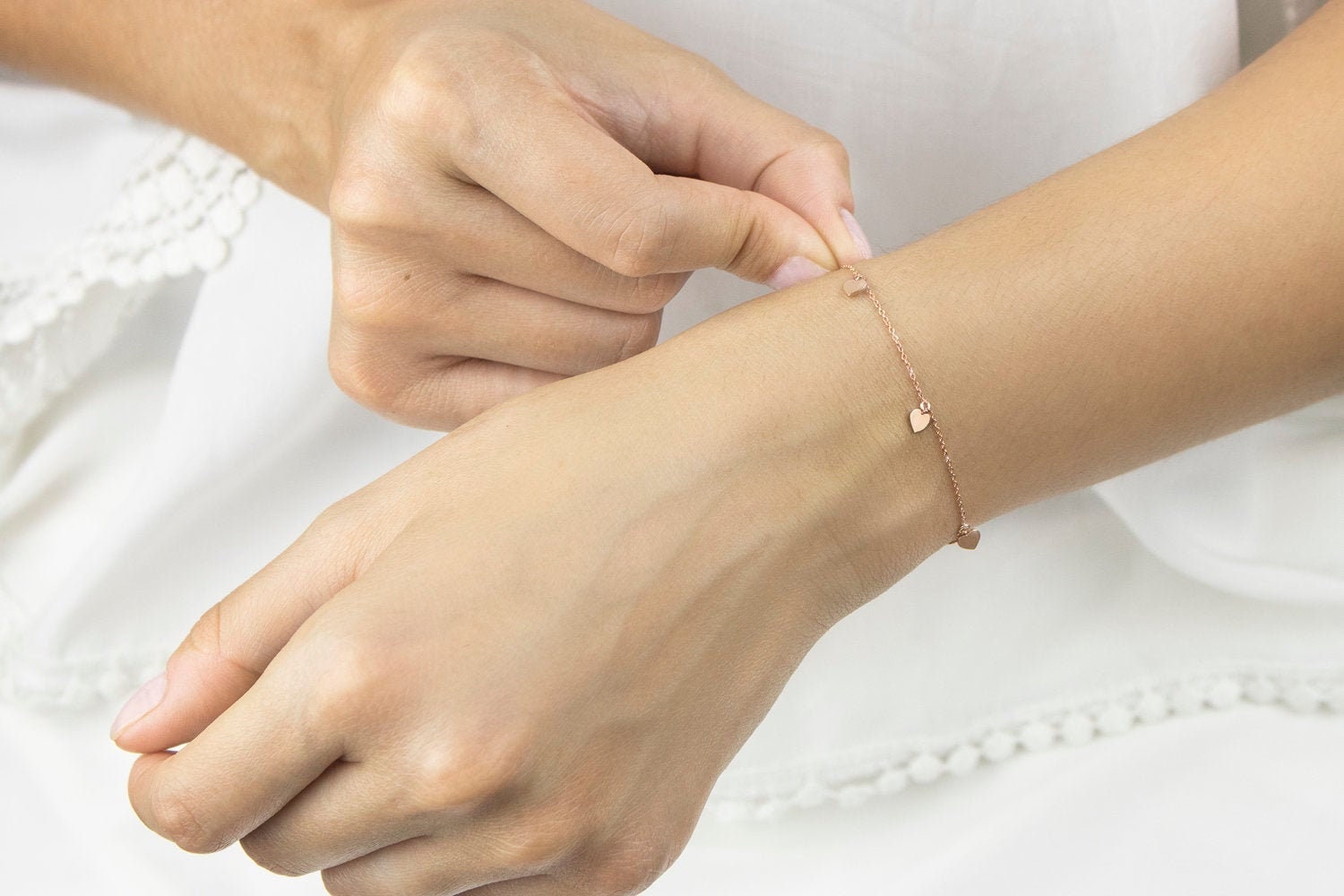 Bracciale con ciondoli a forma di cuore, bracciale in oro 9K 14K 18K, oro rosa, piccoli cuori multipli, bracciale dell'amore in oro massiccio, regalo