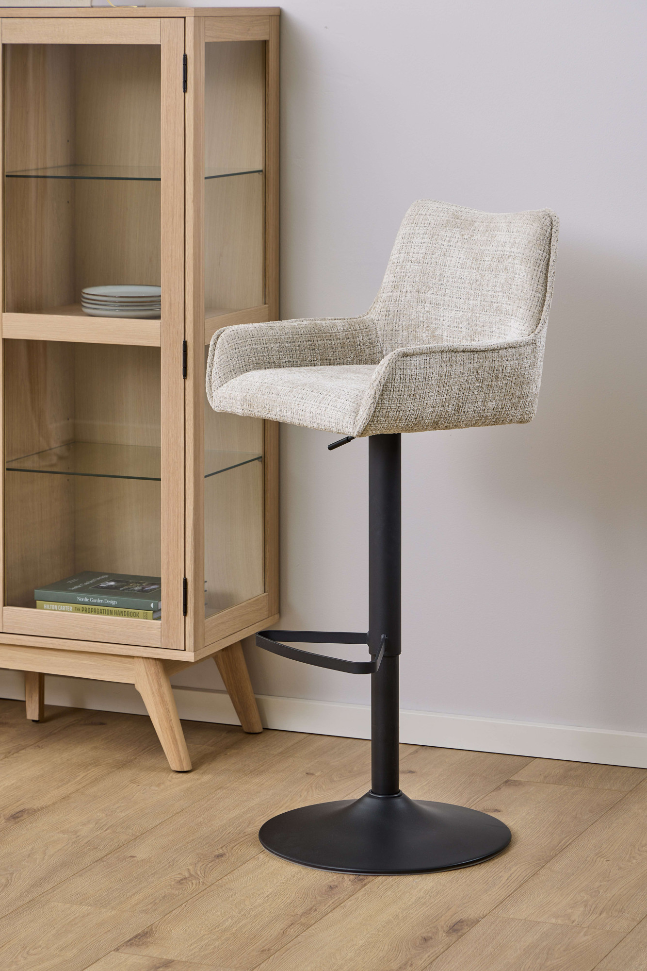 Barhocker ACTONA GROUP "Eddie, Thekenhocker, Barstuhl mit Rückenlehne und Fußstütze", beige, B:51cm H:114cm T:50,5cm, 100% Polyester, Hocker, Barhocker