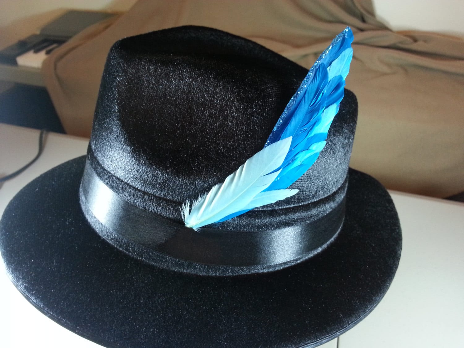 Blue Feather Hat Pin - Arrow Shape Hat Accessory - Cowboy Hat Trim - Glitter Stick Pin - Blue Mens Hat Feathers