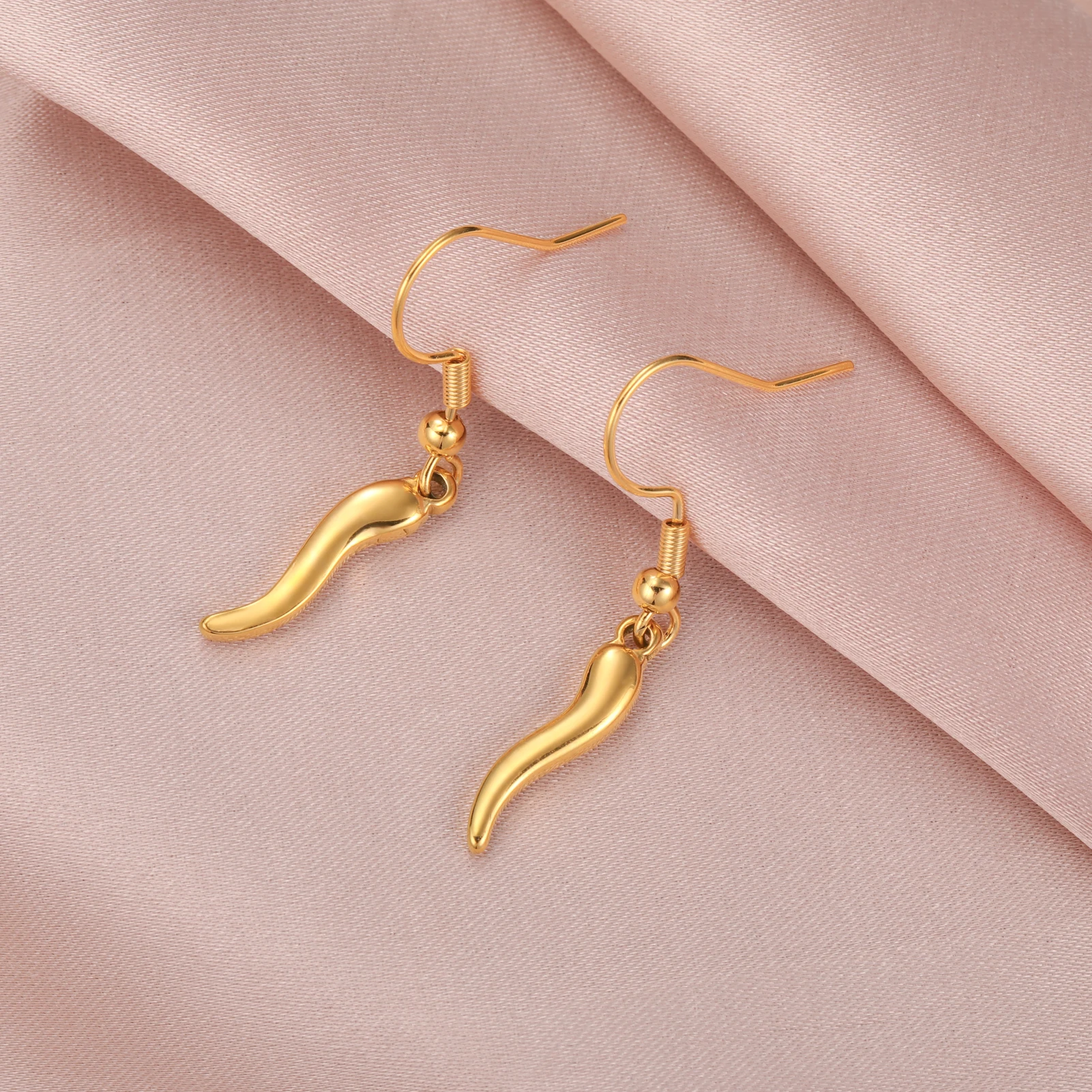 Skyrim Italienische glückliche Horn Chili Edelstahl Tropfen Ohrringe für Frauen Mädchen Gold Farbe baumeln Ohrring Amulett Schmuck Geschenke Image