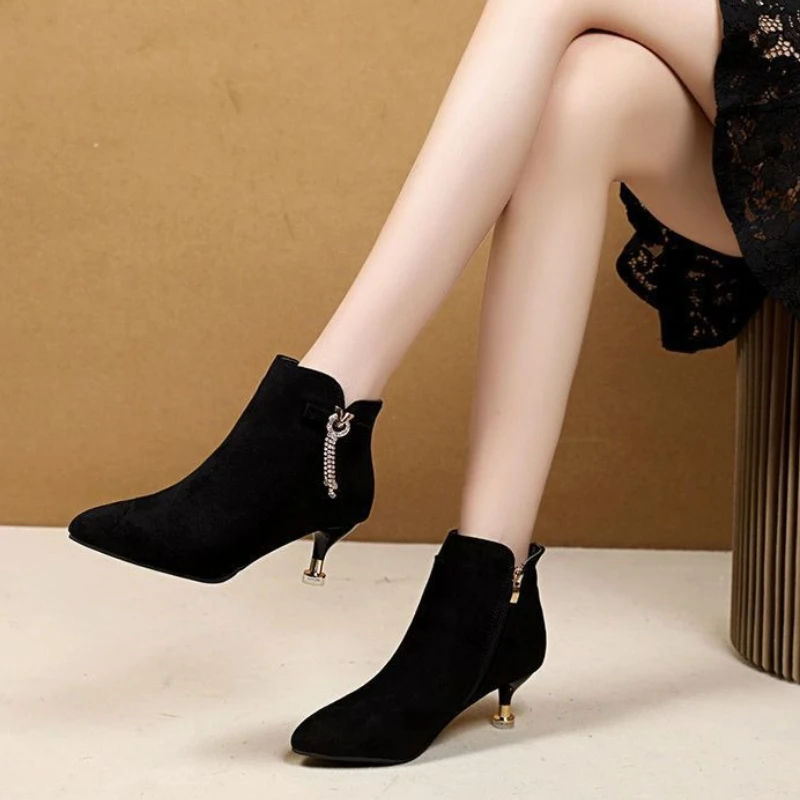 Kurze Damenschuhe, warme Strasssteine, leichte, mit Fleece gefütterte Damen-Stiefeletten, bequeme und elegante Herbstschuhe, Stiefeletten