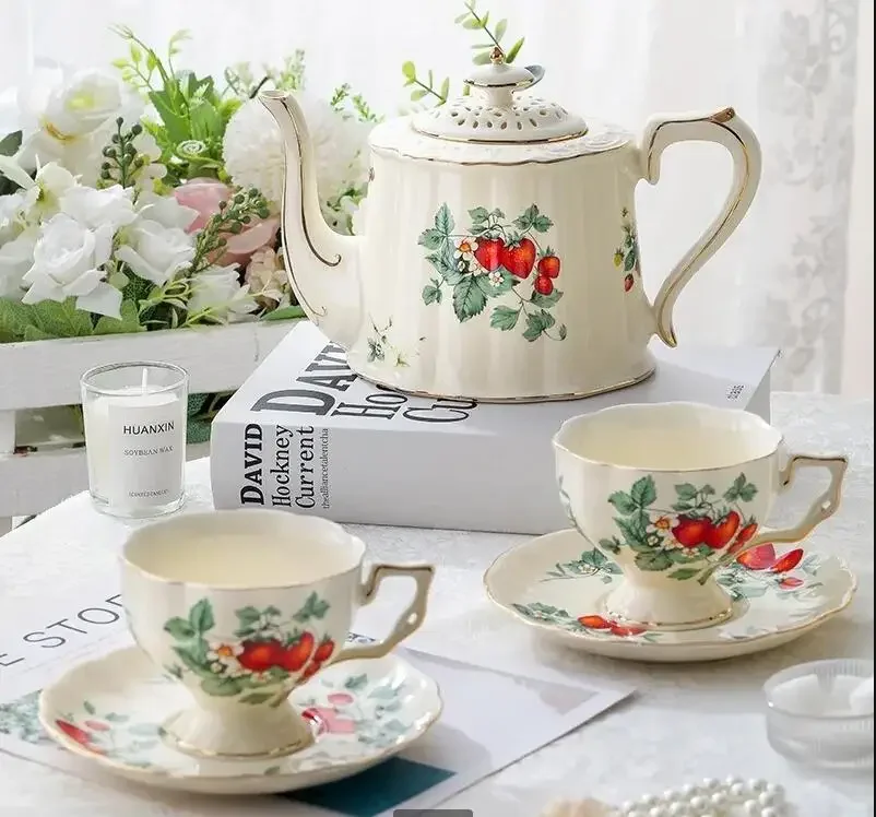 Vintage Court Style Kaffeetasse und Set Nachmittagstee Teekanne Wasserkocher Keramik Wasser Milch Tassen Teller Tassen Image