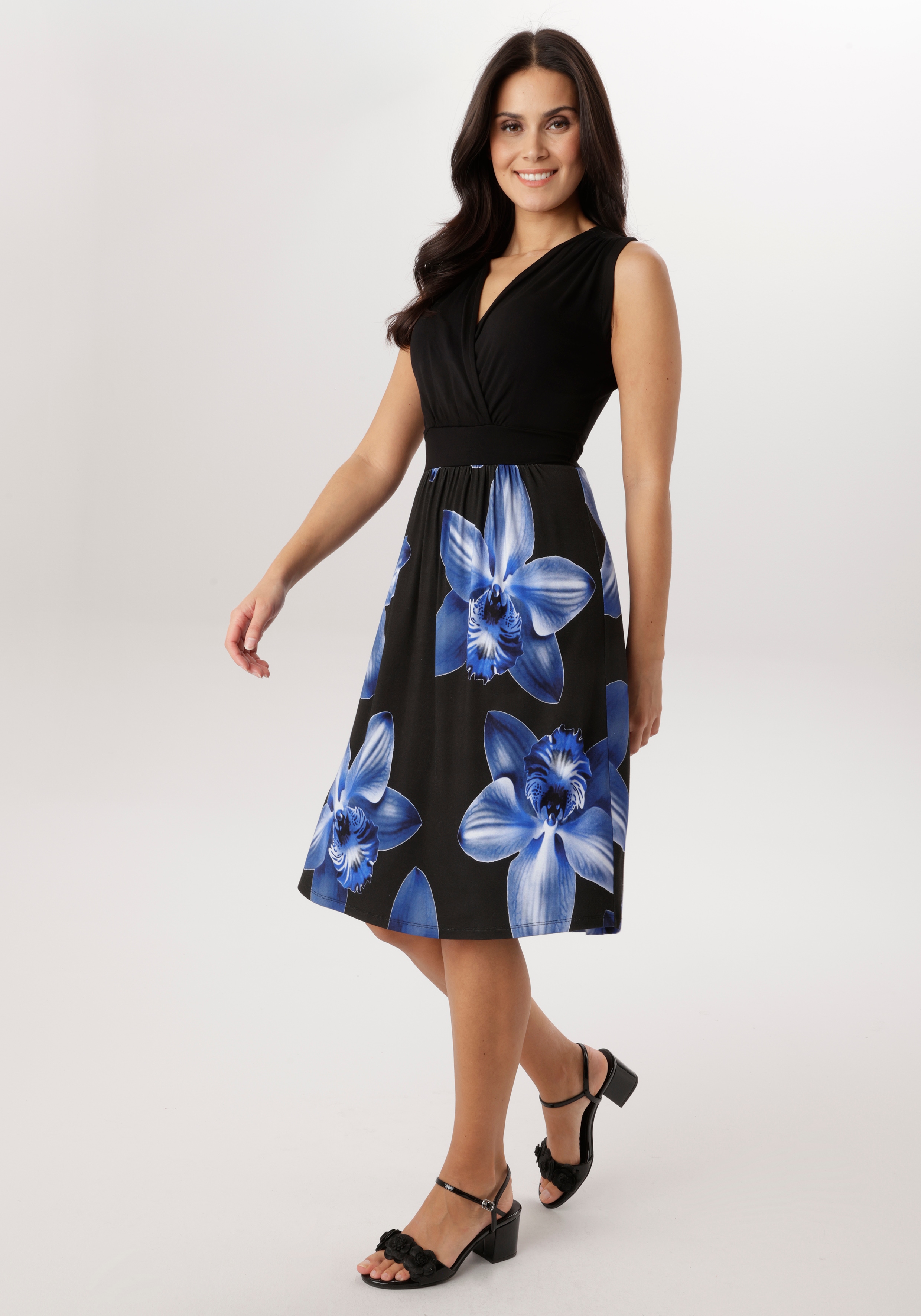 Jerseykleid ANISTON SELECTED, Damen, Gr. 40, N-Gr, schwarz, royalblau, blau, dunkelblau, weiß, Single Jersey, Obermaterial: 95% Viskose, 5% Elasthan, bedruckt, geblümt, gemustert, figurumspielend knieumspielend, V-Ausschnitt, Kleider Jerseykleid,...