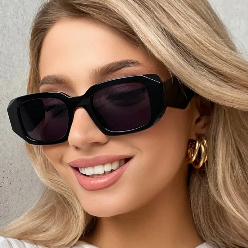 Mode Kleine Quadratische Casual Sonnenbrille Frauen Vintage Marke Outdoor Reise Sonnenbrille Weibliche Retro Einzigartige Beine Brillen UV400 Image