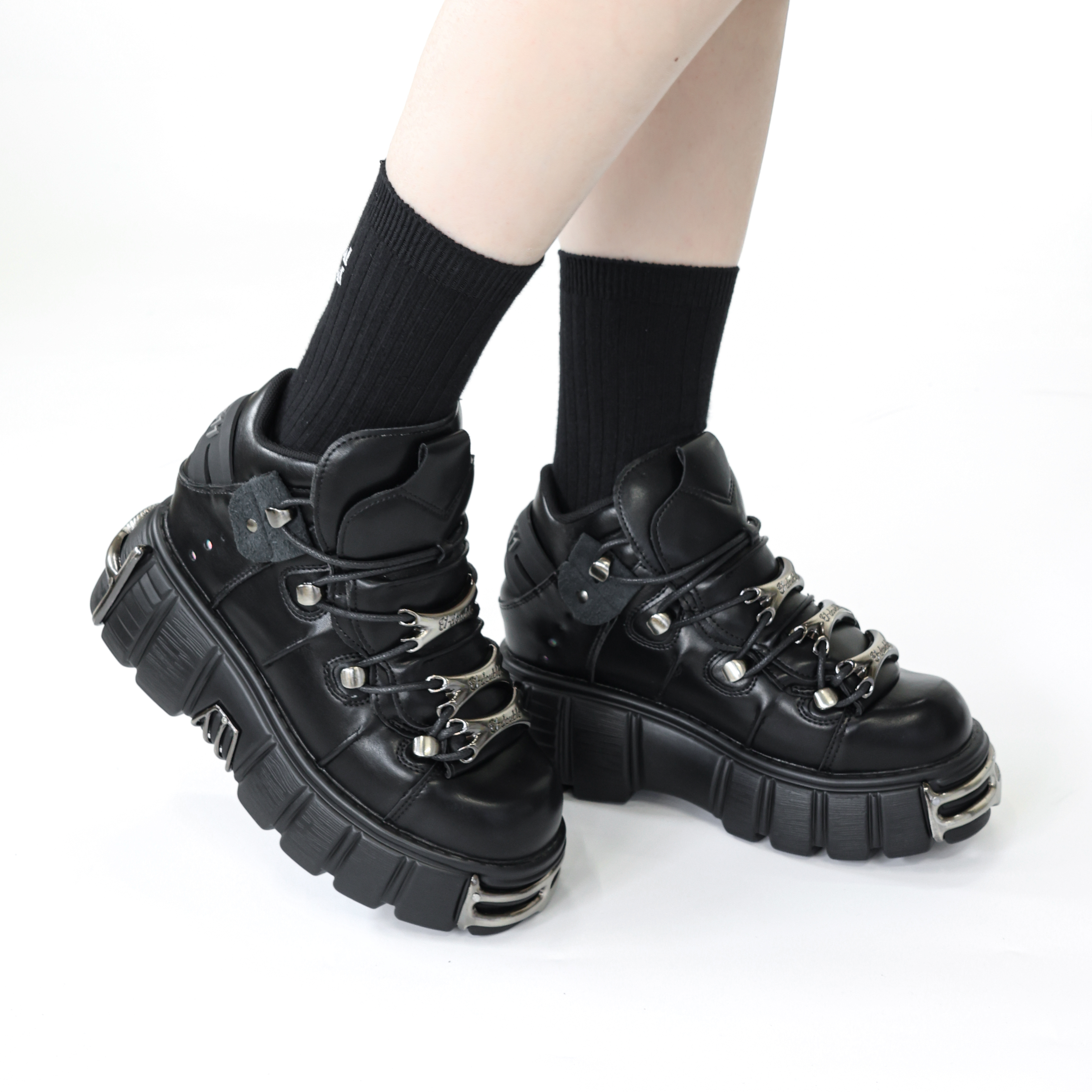 Platform Shoes Woman, Punk Style Women Shoes, Lace Up Rock Boots, New Brand Metal Decor Woman Sneakers white 40