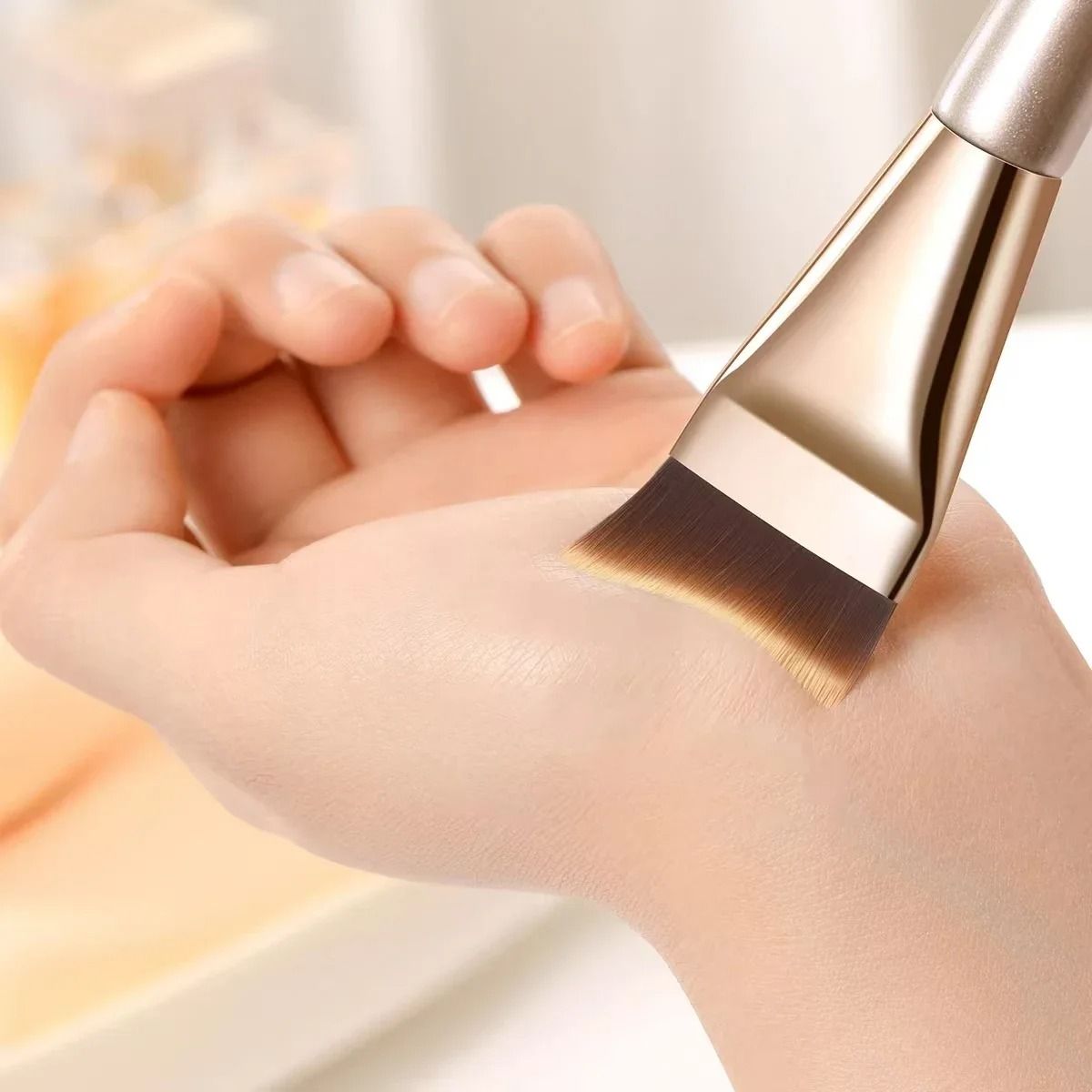 Arc Shaped Ultra Thin Flat Foundation Brush Professional Liquid Makeup Brush j