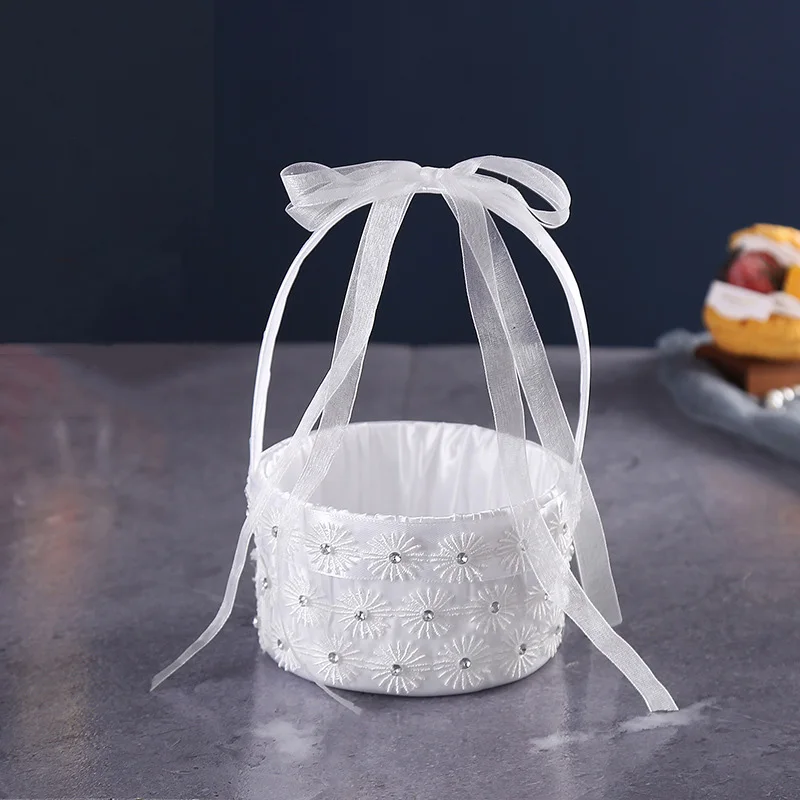 Europäische und amerikanische Hochzeit Brautjungfern Blume Kinder Korb Spitze Blumen dekoration Streu blume Korb Hochzeit Lieferungen Image