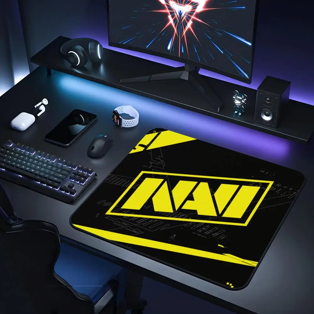 N-Navi CSGO S1mple Einfaches Mauspad Gaming Laptops Tastaturmatte Schreibtischunterlage Pc Zubehör Schreibtischschutz Mousepad Gamer Matten Anime Image