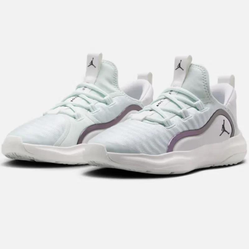 Das neue Slip-On-Design von Nike verfügt über weiche Dämpfung und langlebige Sohlen für Outdoor-Basketballschuhe für Damen. Retro-Basketball-Silhouette, leicht und bequem zum Pendeln im Campus, Lazy