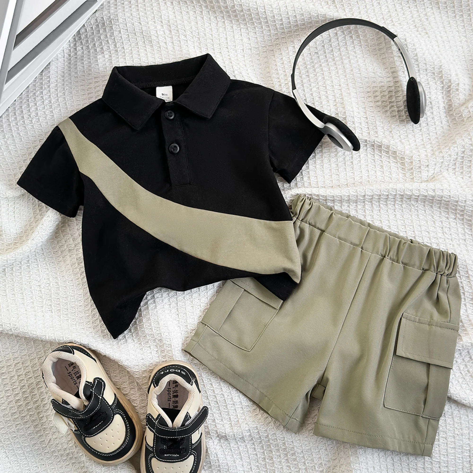 2-teiliges Baby-Sport- und Freizeit-Set für Jungen, Revers, farbblockierte kurze Ärmel und Shorts für Kleinkinder im Alter von 0–3 Jahren, Sommer-Set für Babys Image