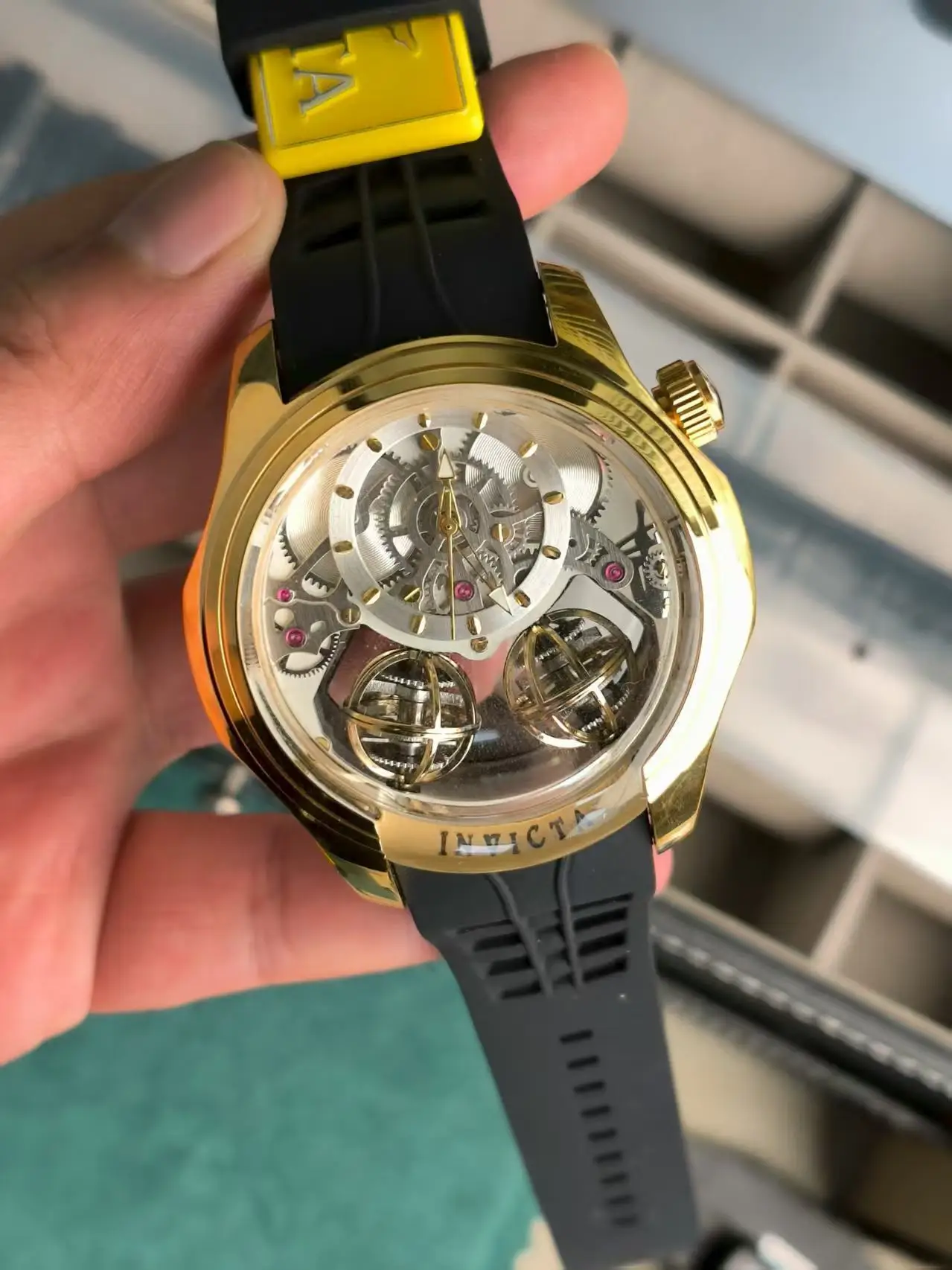 Luxus Invincible Reserve Bolt Zeus Quarz Herrenuhren Invicto Undefeated Hombre Stahl leuchtende wasserdichte Silikageluhr Image