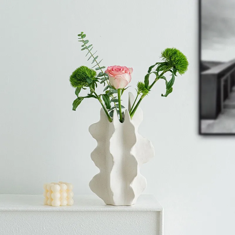 Nordic Einfache Unregelmäßige Weiße Form Keramik Vase Kreative Hause Esstisch Wohnzimmer Schlafzimmer Trockenen Blume Decor Zubehör 1Pc Image