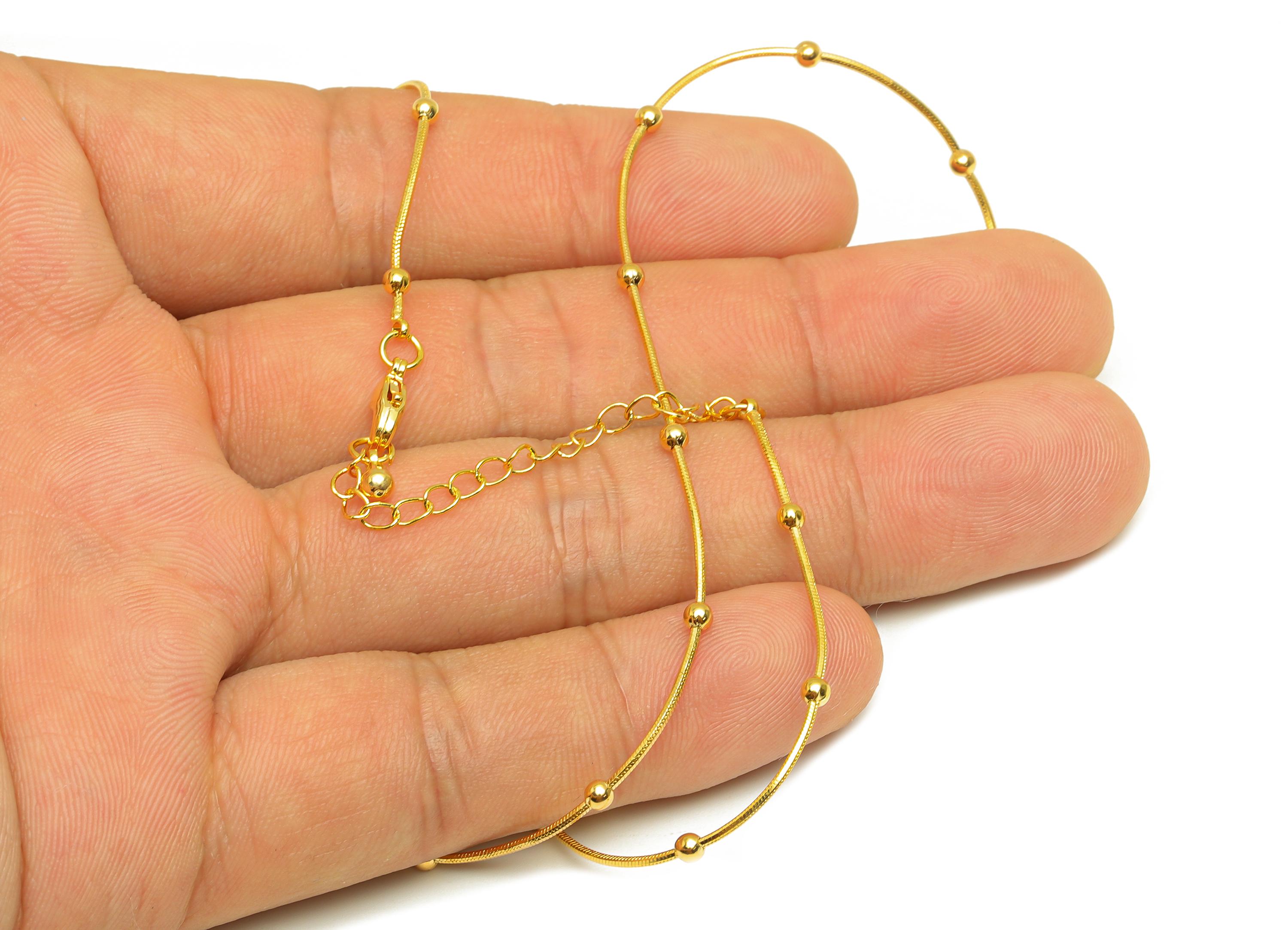 Catena a serpente rifinita da 0,8 mm - Oro 43+6 cm Catena a serpente rifinita - Ottone Catena a serpente con perline a sfera da 2,4 mm - Placcatura in