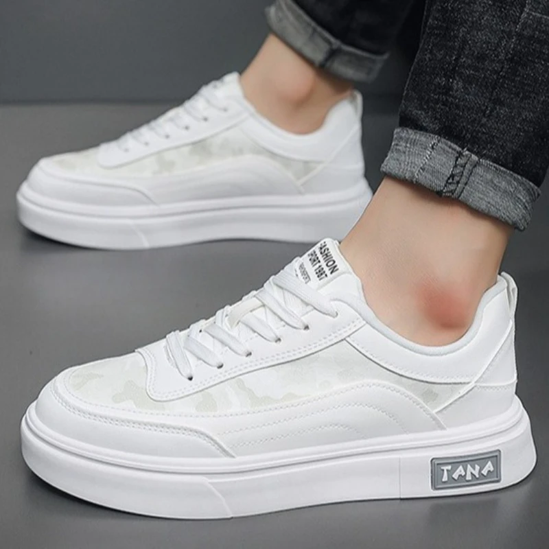 Mode Frühjahr Sommer Herren Casual Board Schuhe Koreanische Version Low Cut Herren Weiße Schuhe Schnüren Vier Jahreszeiten Sportschuhe