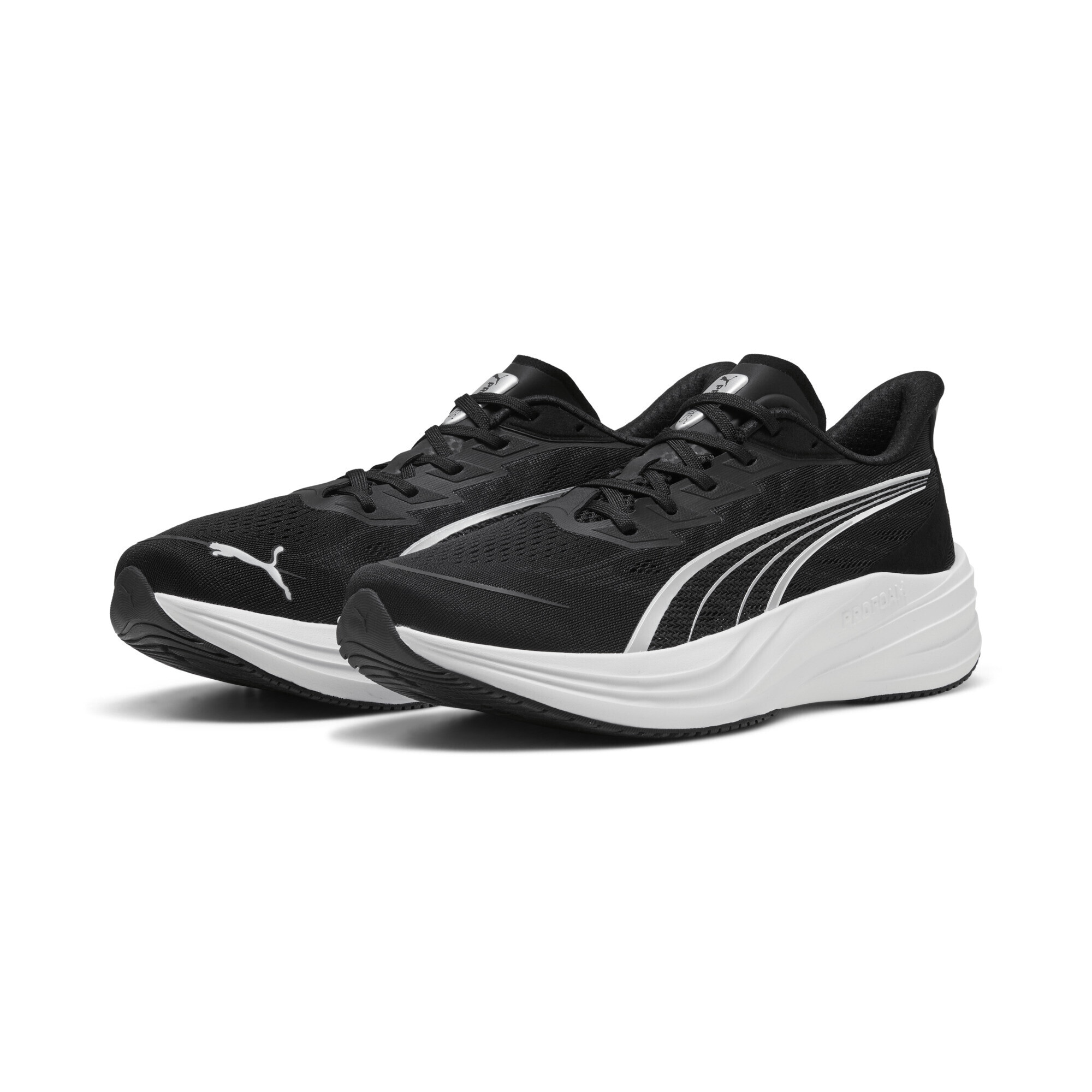 Trainingsschuh PUMA "Darter Pro 2 Laufschuhe Erwachsene", Gr. 38, schwarz silber weiß metallic, Obermaterial: Synthetik, Textil; Futter: Textil; Innensohle: Textil; Laufsohle: Gummi, Schuhe