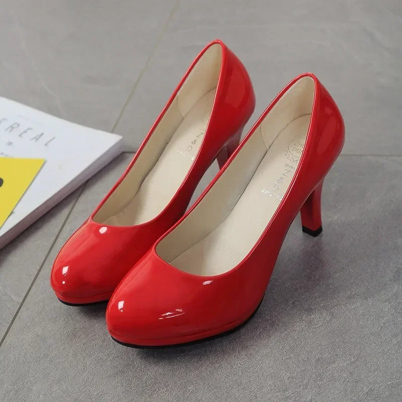 Women Pumps Red Ladies Heels Shallow Ladies High Heels Office Lady Dress Shoes Patent Leather Heels Mid Heel Female Zapatos
