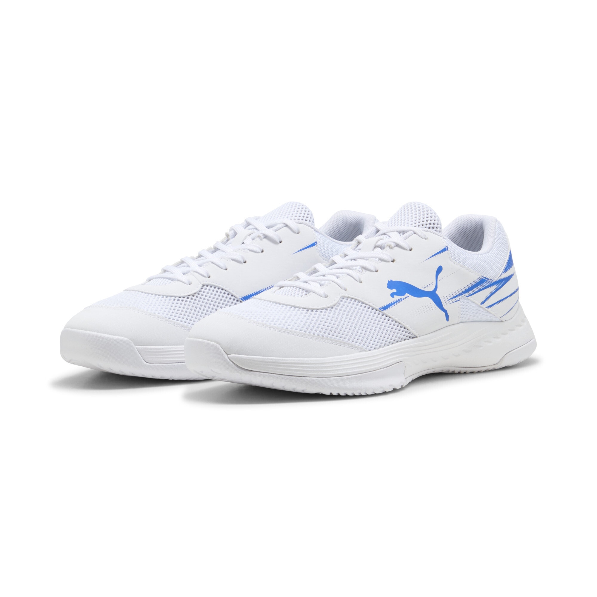 Sneaker PUMA "Varion II Handballschuhe Erwachsene", Damen, Gr. 47, weiß ultra blau, Obermaterial: Textil, Synthetik; Futter: Textil; Innensohle: Textil; Laufsohle: Gummi, Schuhe Sneaker