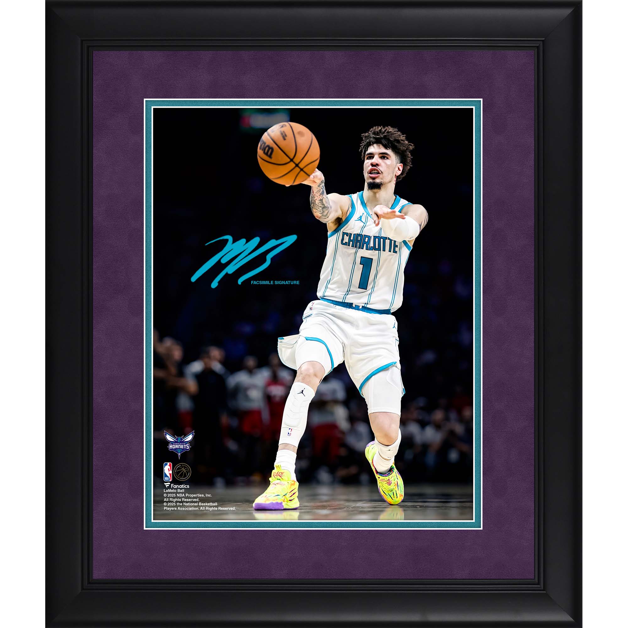 LaMelo Ball Charlotte Hornets Faksimile-Unterschrift, gerahmtes 11" x 14" Spotlight-Foto Image
