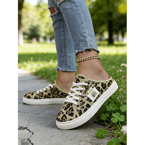 Grüne, hinten offene Damen-Sneaker zum St. Patrick's Day, leichte Slipper für Paraden, Freizeit und Feiertagsspaß Image