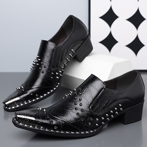 Lässige Herren-Hochzeitsschuhe aus Kunstleder – grüner Krokodilprint mit Nietenbesatz, stilvolles Schuhwerk für Hochzeiten und besondere Feierlichkeiten Image