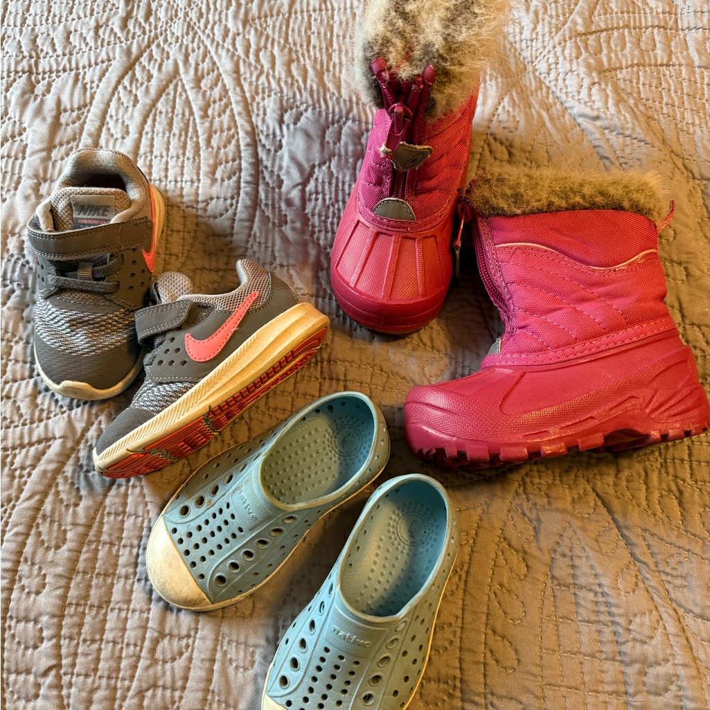 Nike Shoes | C6 Assorted Shoes - Size 6 Natives, Polaris, Nike | Color: Gray/Pink | Size: 6bb