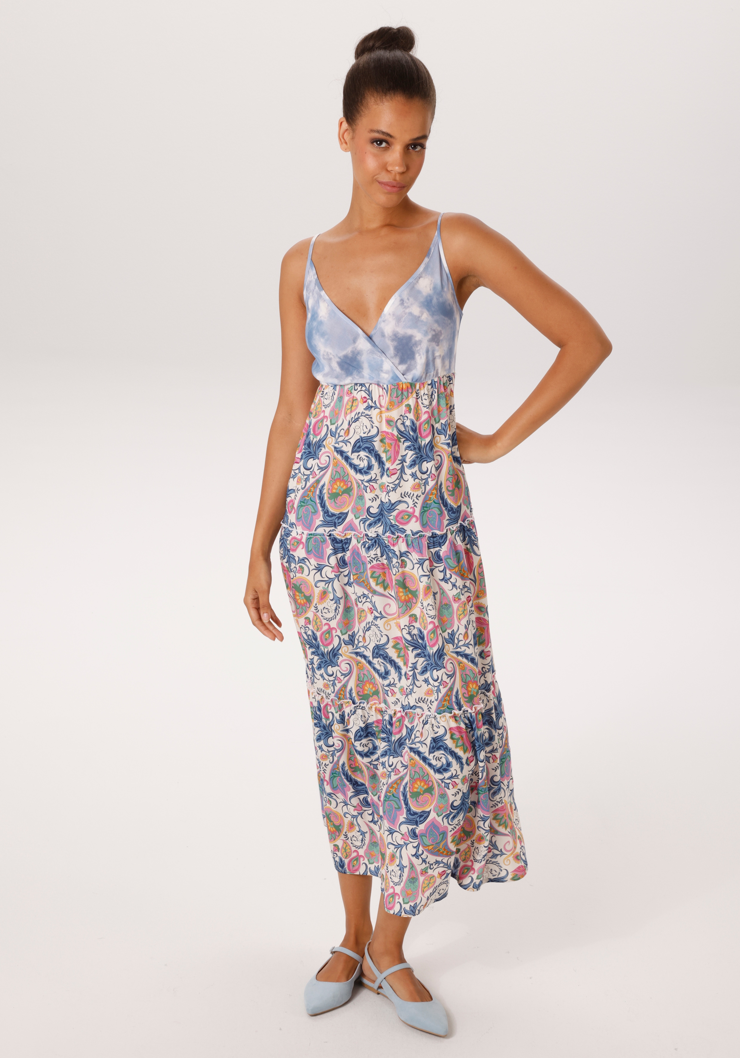 Sommerkleid ANISTON CASUAL, Damen, Gr. 48, N-Gr, wollweiß, jeansblau, hellblau, marine, pink, rosa, dunkelgrün, salbei, orange, gelb, fuchsia, Web, Obermaterial: 100% Viskose, Paisley, bedruckt, gemustert, figurumspielend Midi, V-Ausschnitt, Kleider...