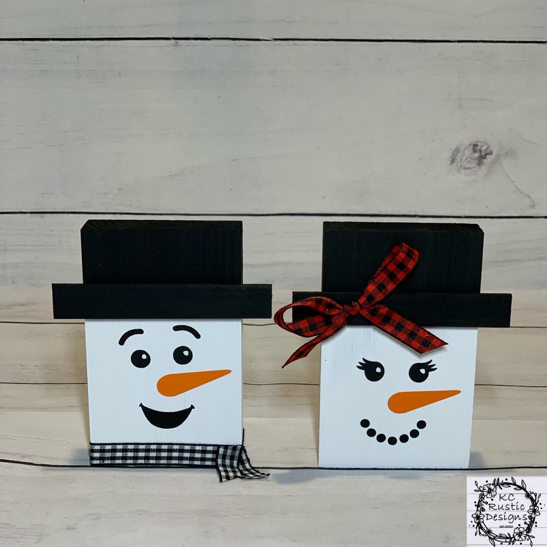 Pupazzo di neve e donna in legno / decorazioni natalizie / decorazioni per vassoi a più livelli / inverno / decorazioni in legno / vassoi a più livell