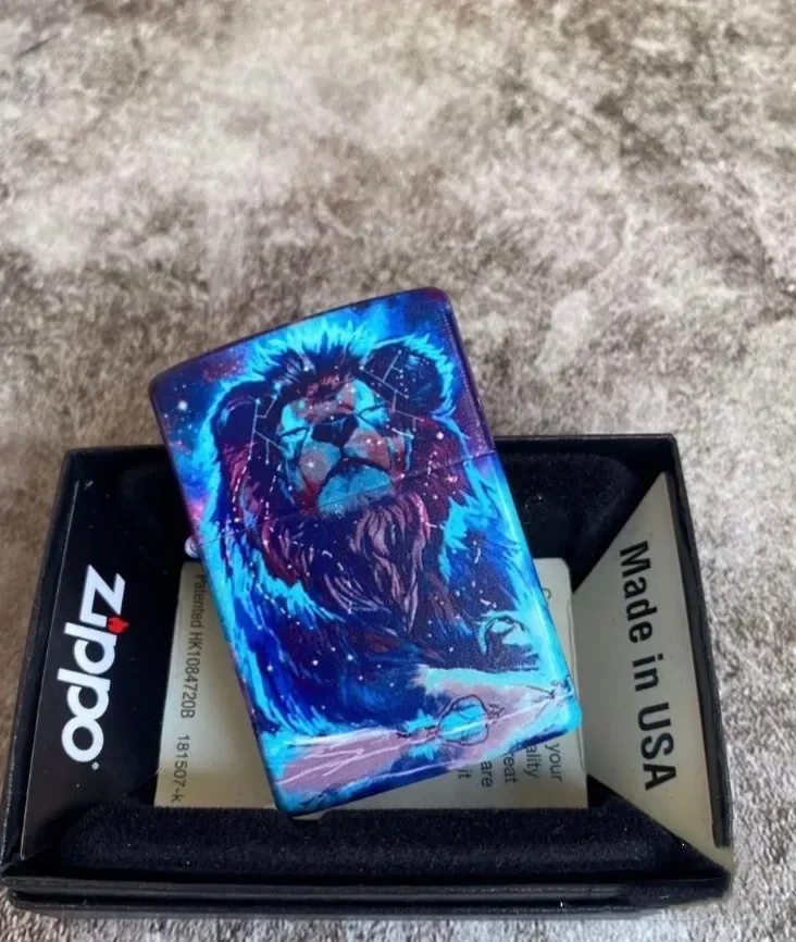 Zippo Feuerzeug Purple Lion Windproof Collection im Karton Image