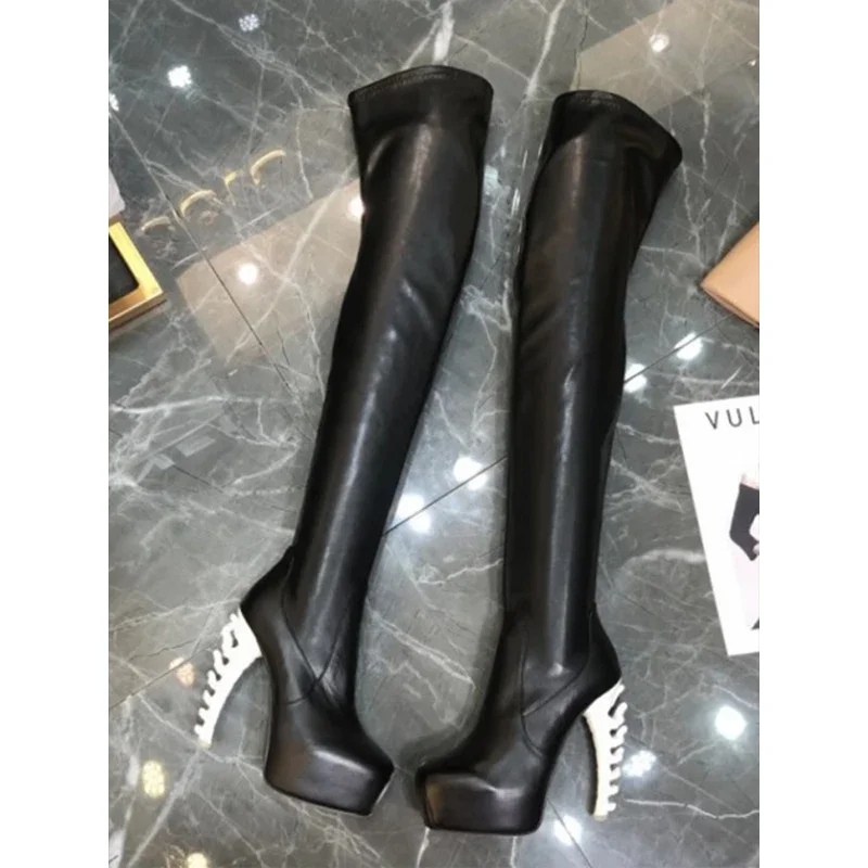 Schwarze, quadratische Zehenpartie, Knochenabsatz über dem Knie, elastische Stiefel für Damen, Winter 2022, Slip-On-förmige High-Heel-Plattform, schmale Damenstiefel Image