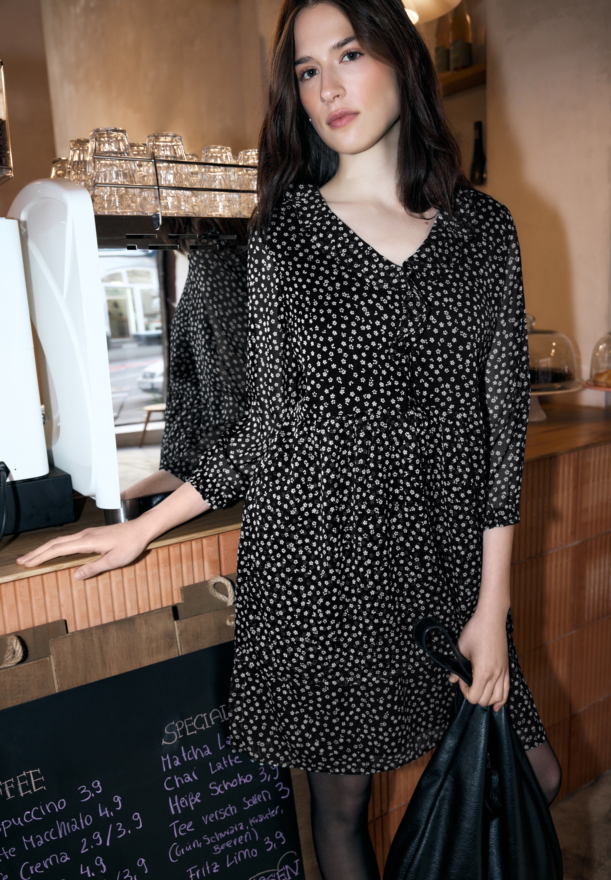 Blusenkleid STREET ONE STUDIO, Damen, Gr. 44, EURO-Größen, schwarz, Stoff, 100% Polyester, gepunktet, normal knielang, V-Ausschnitt, elastischer Bund, Kleider Blusenkleid, knielang