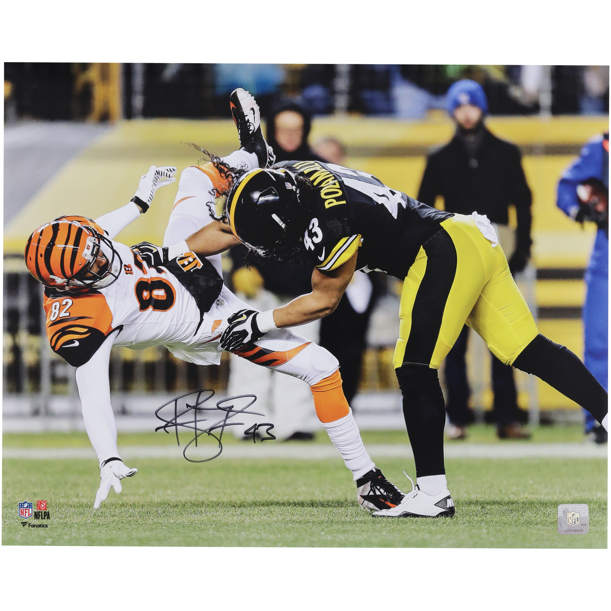 Von Troy Polamalu (Pittsburgh Steelers) signiertes 16" x 20" großes Foto vom Spiel gegen die Bengals Image