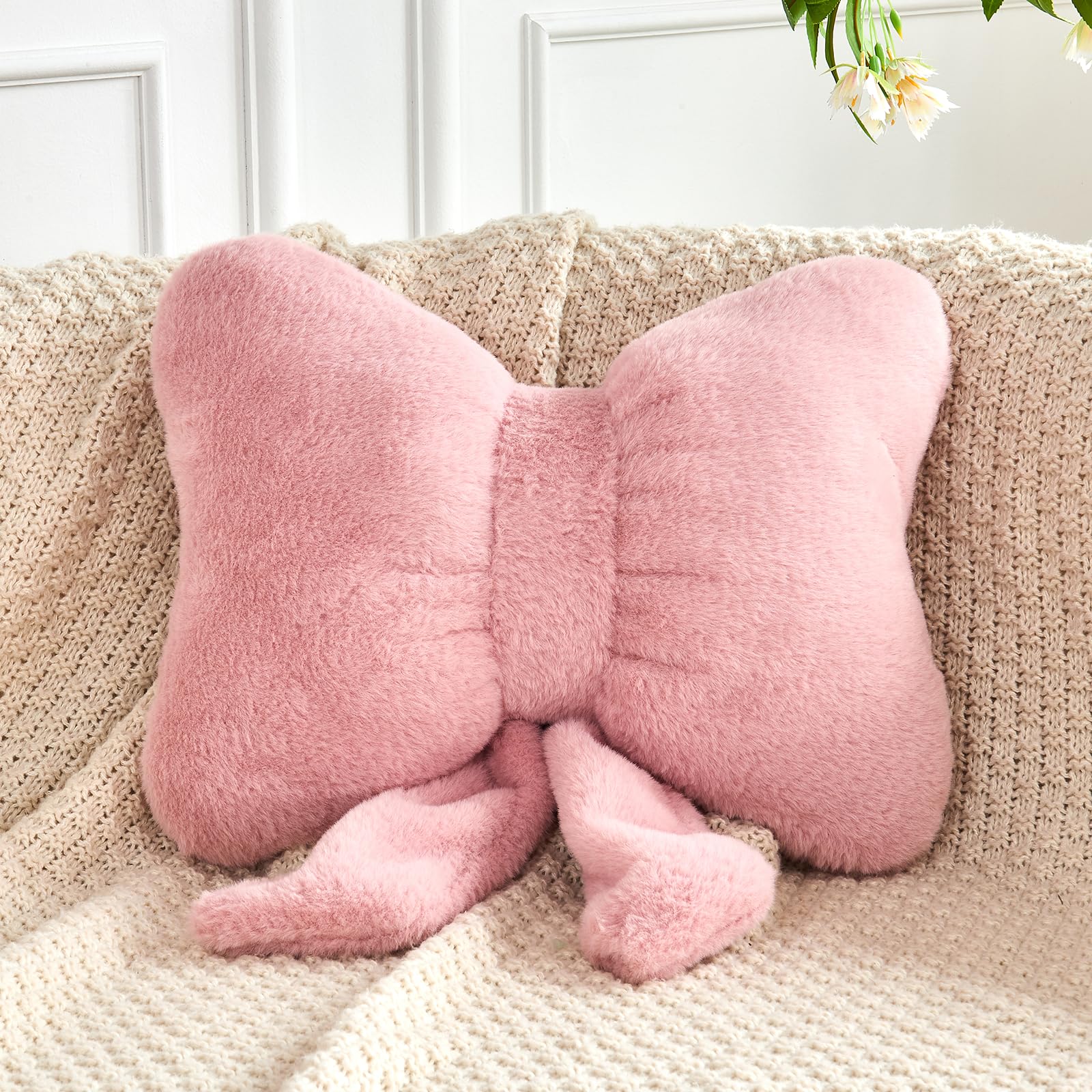 Cute Dusty Pink Bow Throw Pillows Soft Faux Rabbit Fur Aesthetic Home Decor Decorative Bow Pillow pink