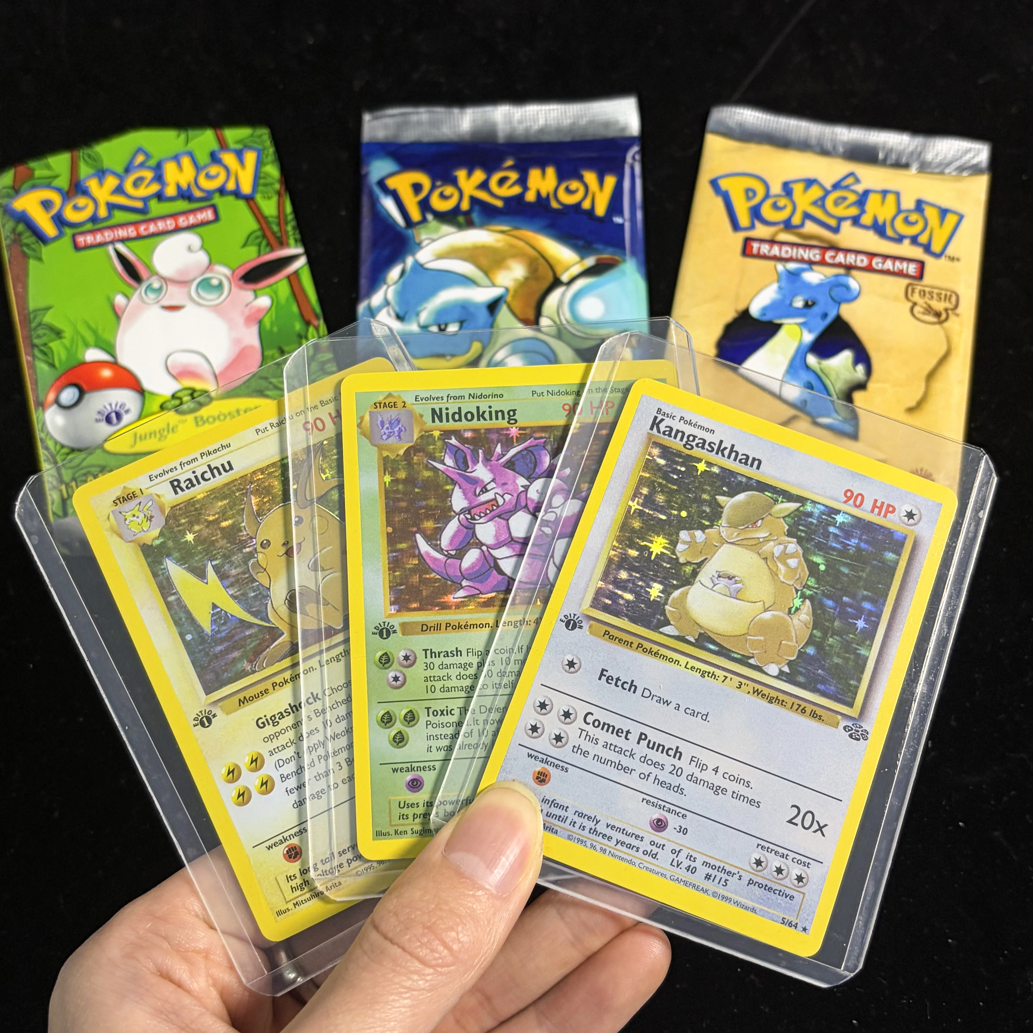 WiZARDS Neue Versiegelte Pokémon Booster Pack Lapras/Zapdos/Aerodactyl/Scyther/Flareon/Wigglytuff/Charizard/Blastoise PTCG Proxy-Karten Image