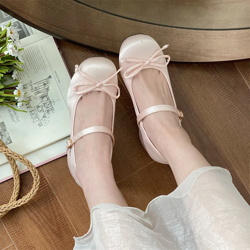 Neue Frühling Herbst dicke Ferse rosa Schuhe elegante Bogen Lolita Schuhe College Girls High Heels Mode Frauen Sandalen