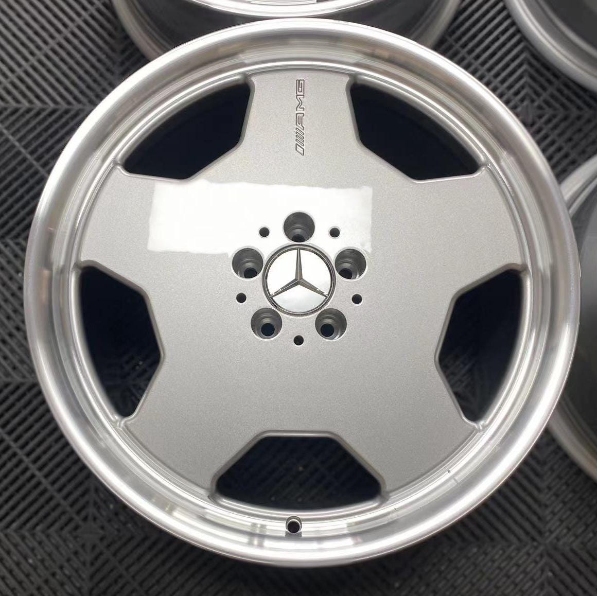 Cerchio forgiato personalizzato 1 pz. 17-24 pollici per MERCEDES, BMW, Audi, Porsche, Dodge, RR