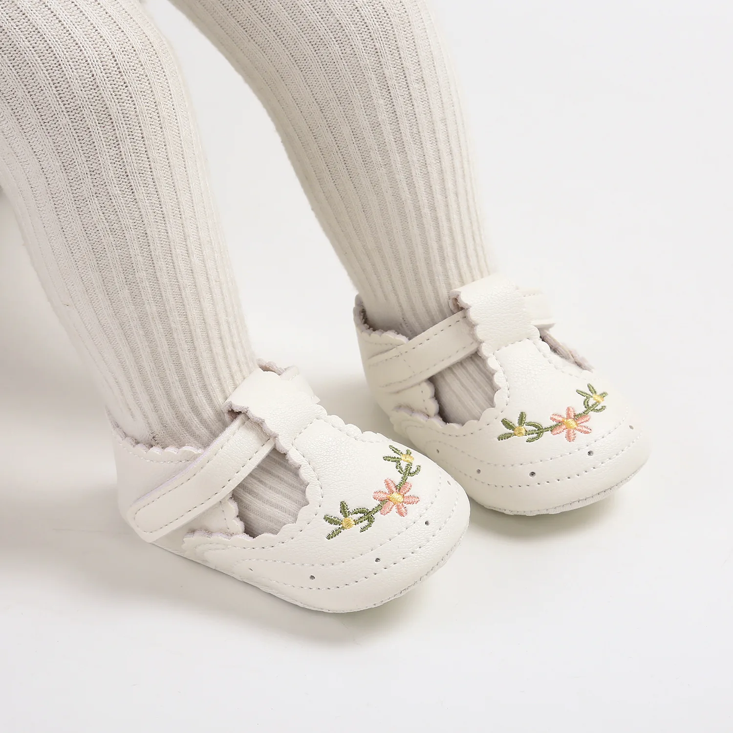 Frühling und Herbst Babyschuhe Babyschuhe bestickte Prinzessinnenschuhe Babysandalen
