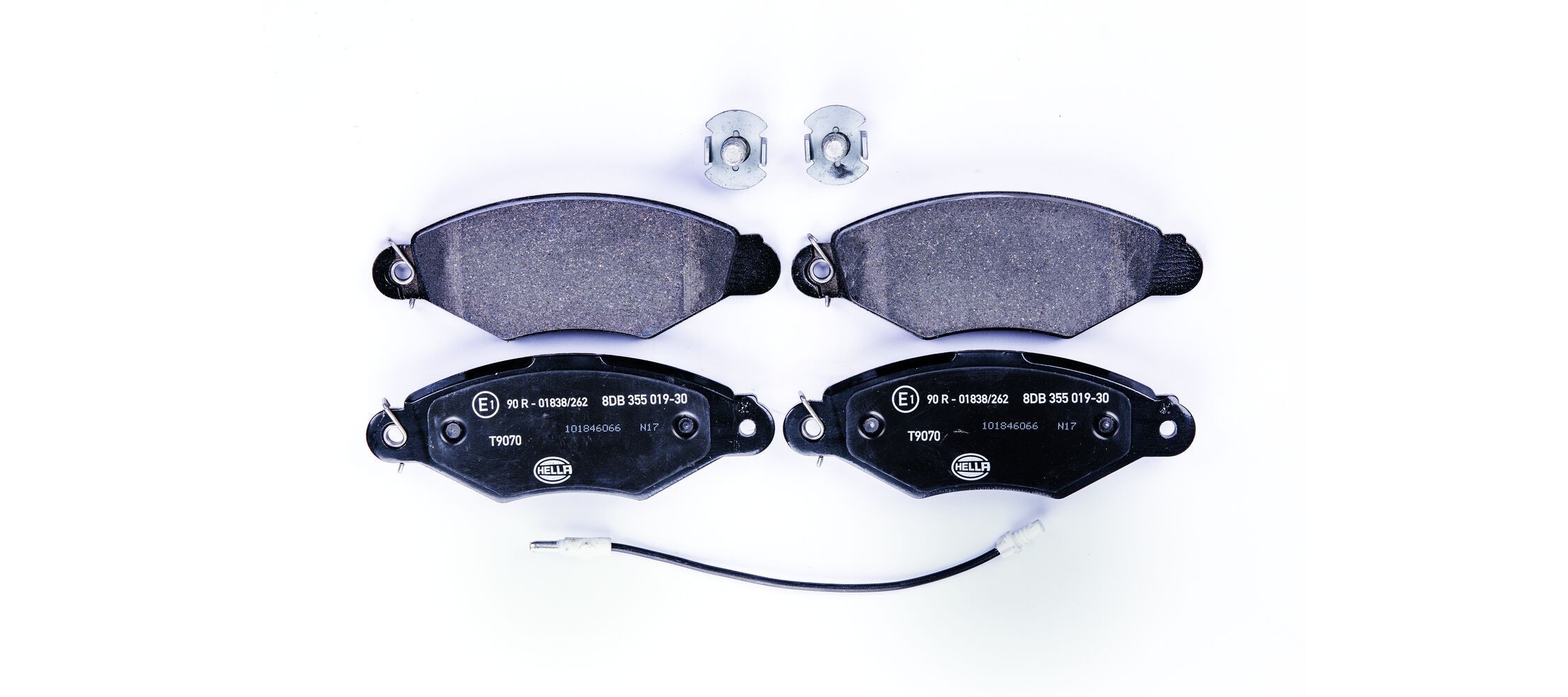 HELLA Bremsbelagsatz RENAULT,NISSAN 8DB 355 019-301 4106000QAK,7701205512,7701205513 7701205995,7701205996,8254D1499,4106000QAG,7701206811,7701208142 Image